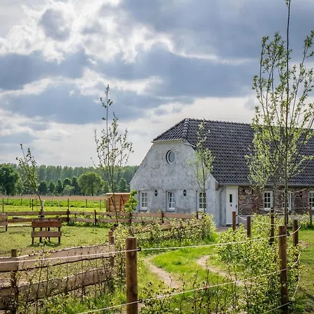 Hoeve Klein Haneveld Ferienhaus Sint-Oedenrode